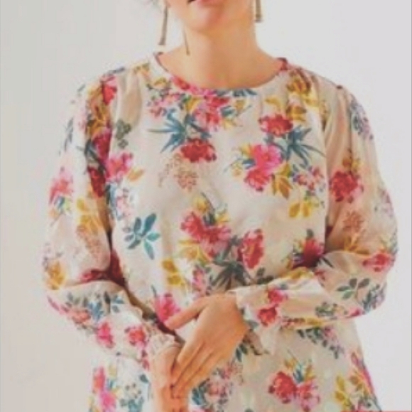 LOFT FLORAL BELL CUFF BLOUSE IN WHISPER WHITE - Picture 3 of 10